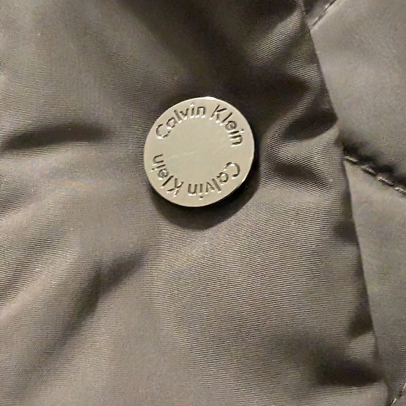 Calvin Klein down filled winter jacket - Picture 10 of 10